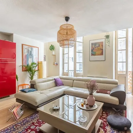 Guestready - Charming Place Du Parlement - Saint Pierre Appartement