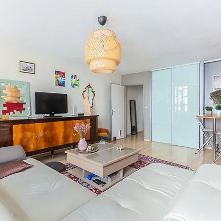 Guestready - Charming Place Du Parlement - Saint Pierre