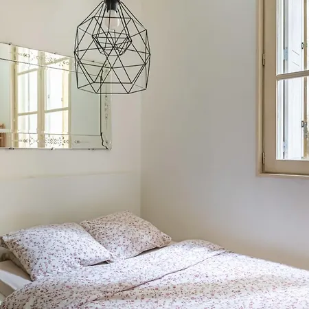 Guestready - Charming Place Du Parlement - Saint Pierre Appartement Bordeaux