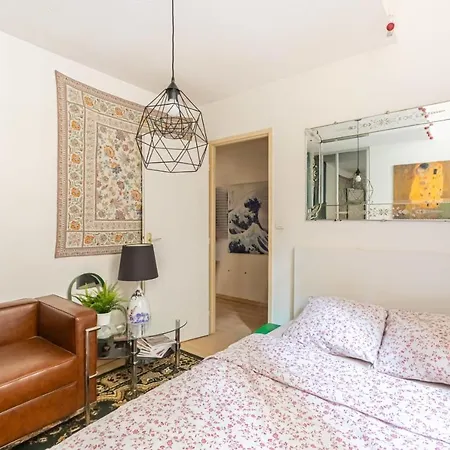 Guestready - Charming Place Du Parlement - Saint Pierre Appartement